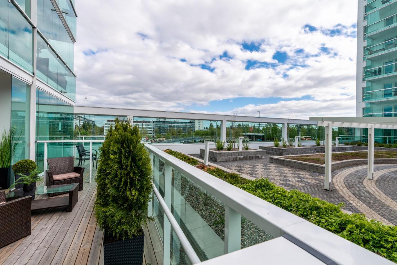 Starhomes Double Lux 10 Oulu Exterior photo